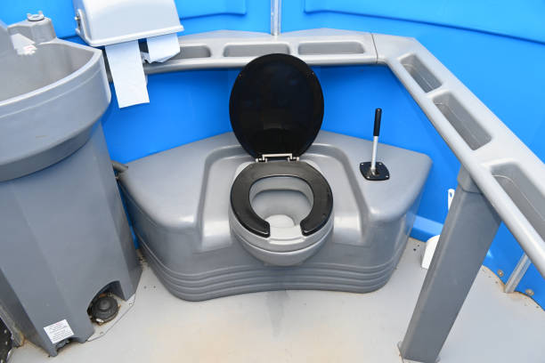 Best Porta potty rental near me  in Freeport, TX